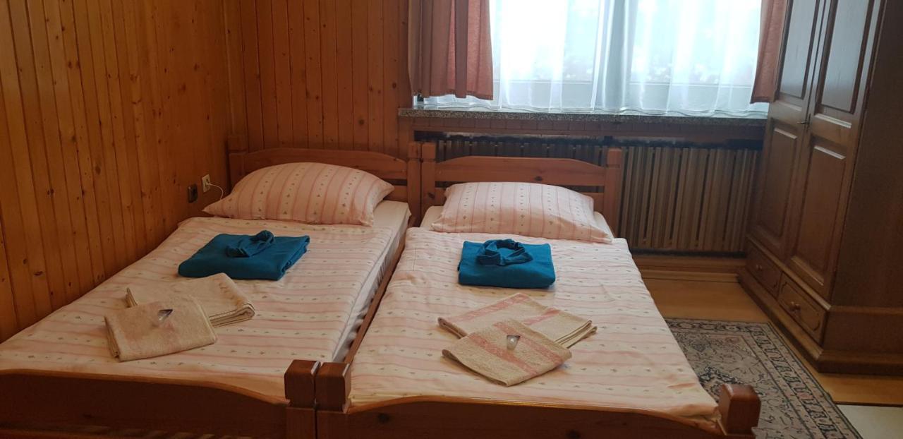Bed and Breakfast Eden Щирк Екстер'єр фото