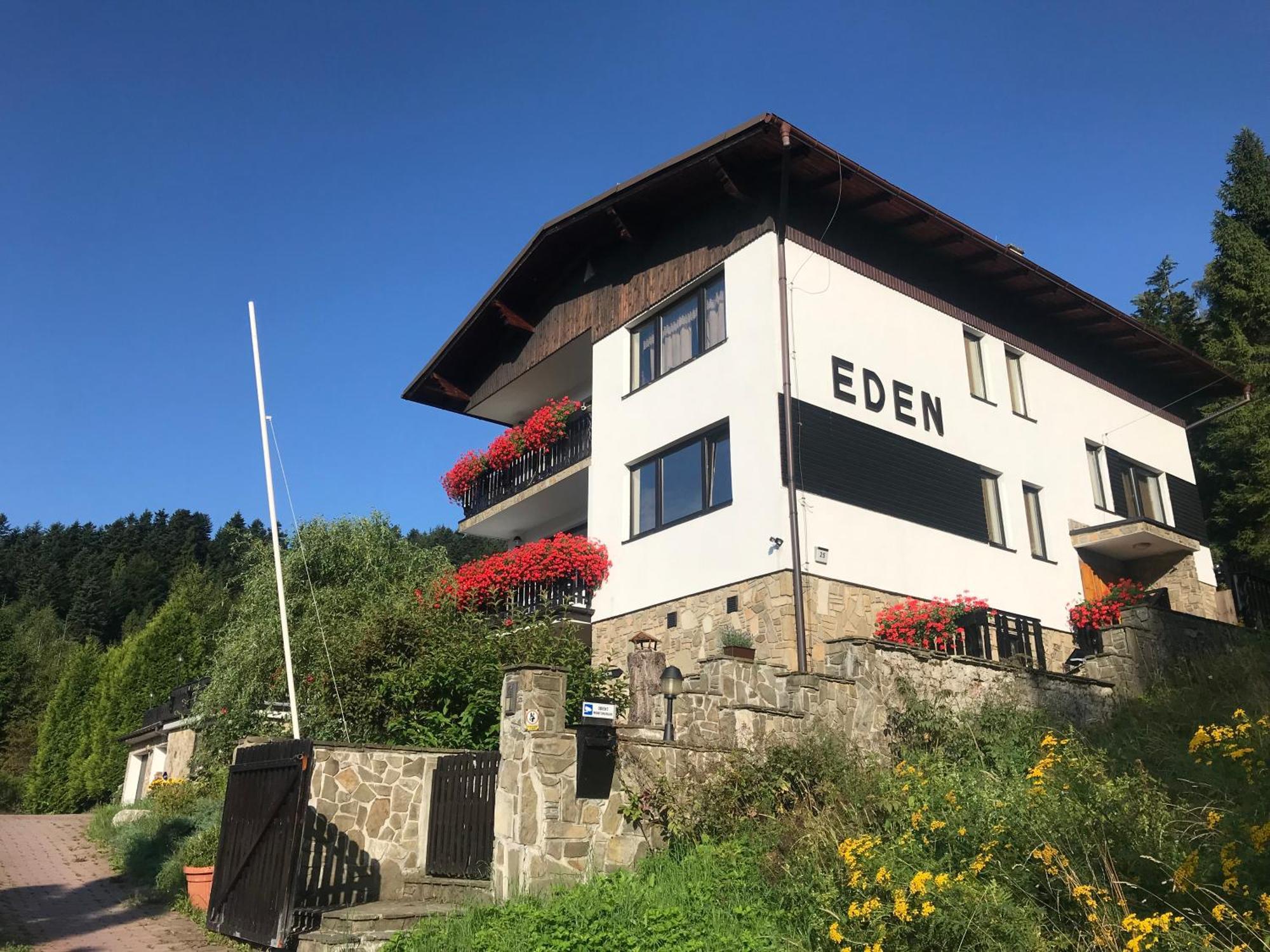 Bed and Breakfast Eden Щирк Екстер'єр фото