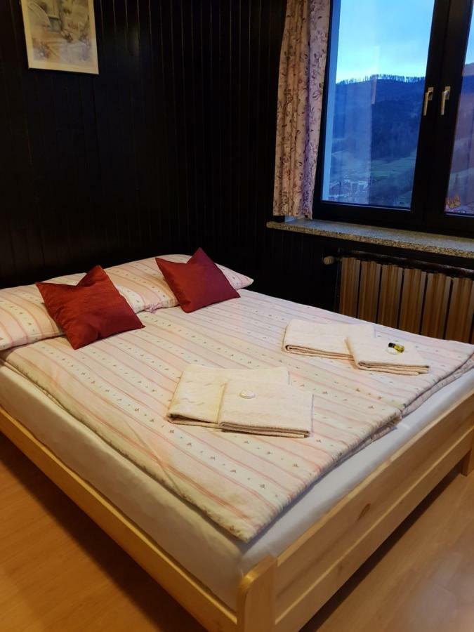 Bed and Breakfast Eden Щирк Екстер'єр фото